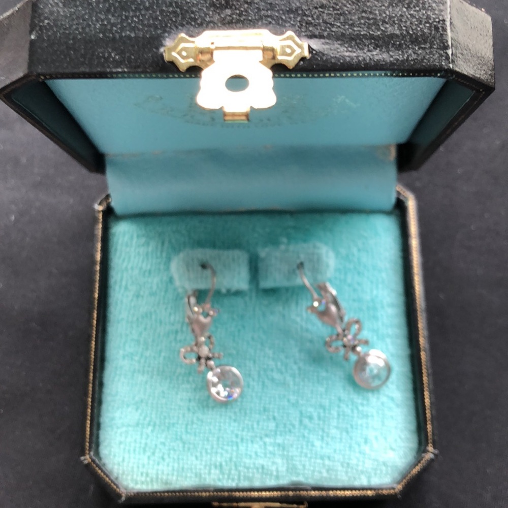 Juicy Couture crystal drop earrings - Picture 2 of 4